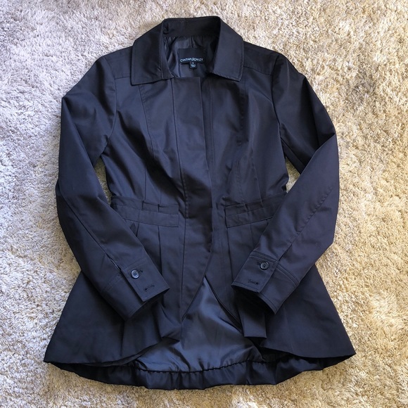 🖤 Pleated Black Coat 🖤 - Picture 1 of 9